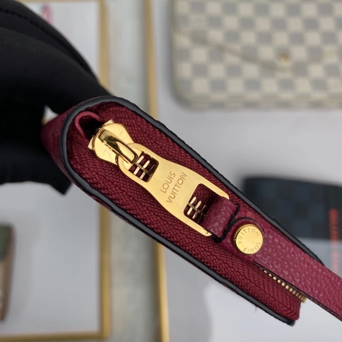 Louis Vuitton AAA Quality Wallets For Women Minimalist 8540