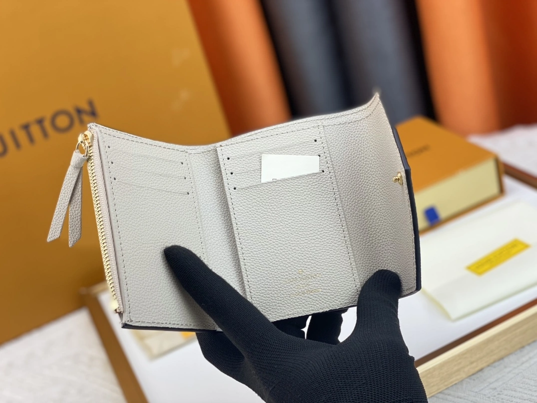 Louis Vuitton AAA Quality Wallets GoAnywhere 4257
