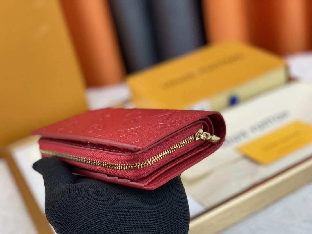 Louis Vuitton AAA Quality Wallets HighQuality 7096