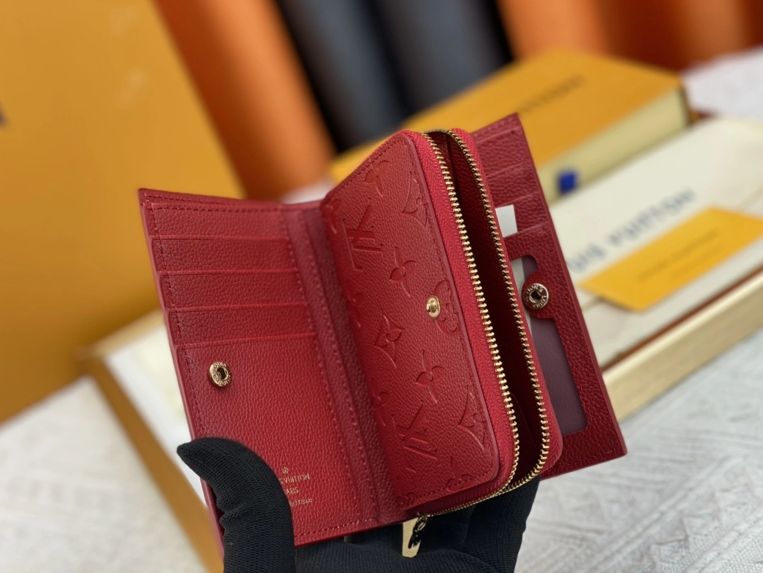 Louis Vuitton AAA Quality Wallets HighQuality 7096