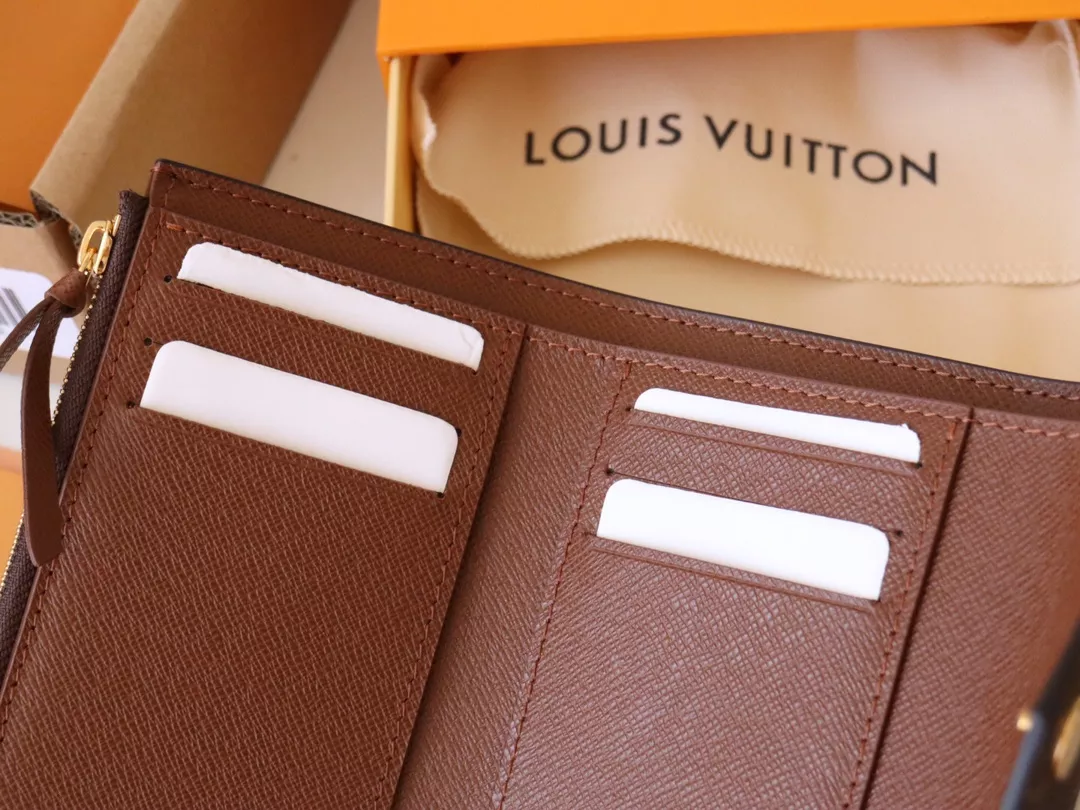 Louis Vuitton AAA Quality Wallets In Brown Functional 8433
