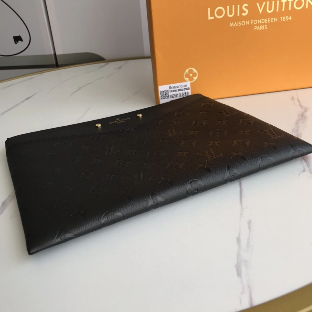 Louis Vuitton AAA Quality Wallets NewStyle 8777