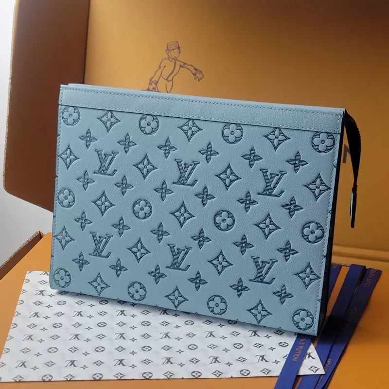 Louis Vuitton AAA Quality Wallets Practical 8499