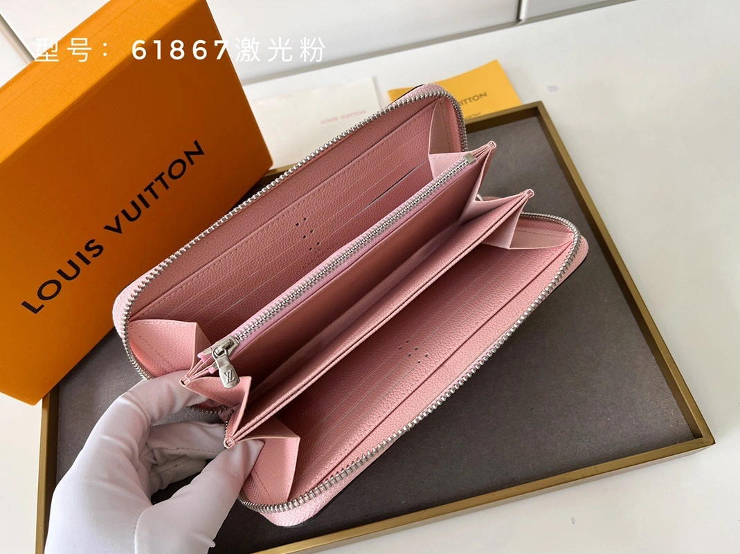 Louis Vuitton AAA Quality Wallets Refined 8316