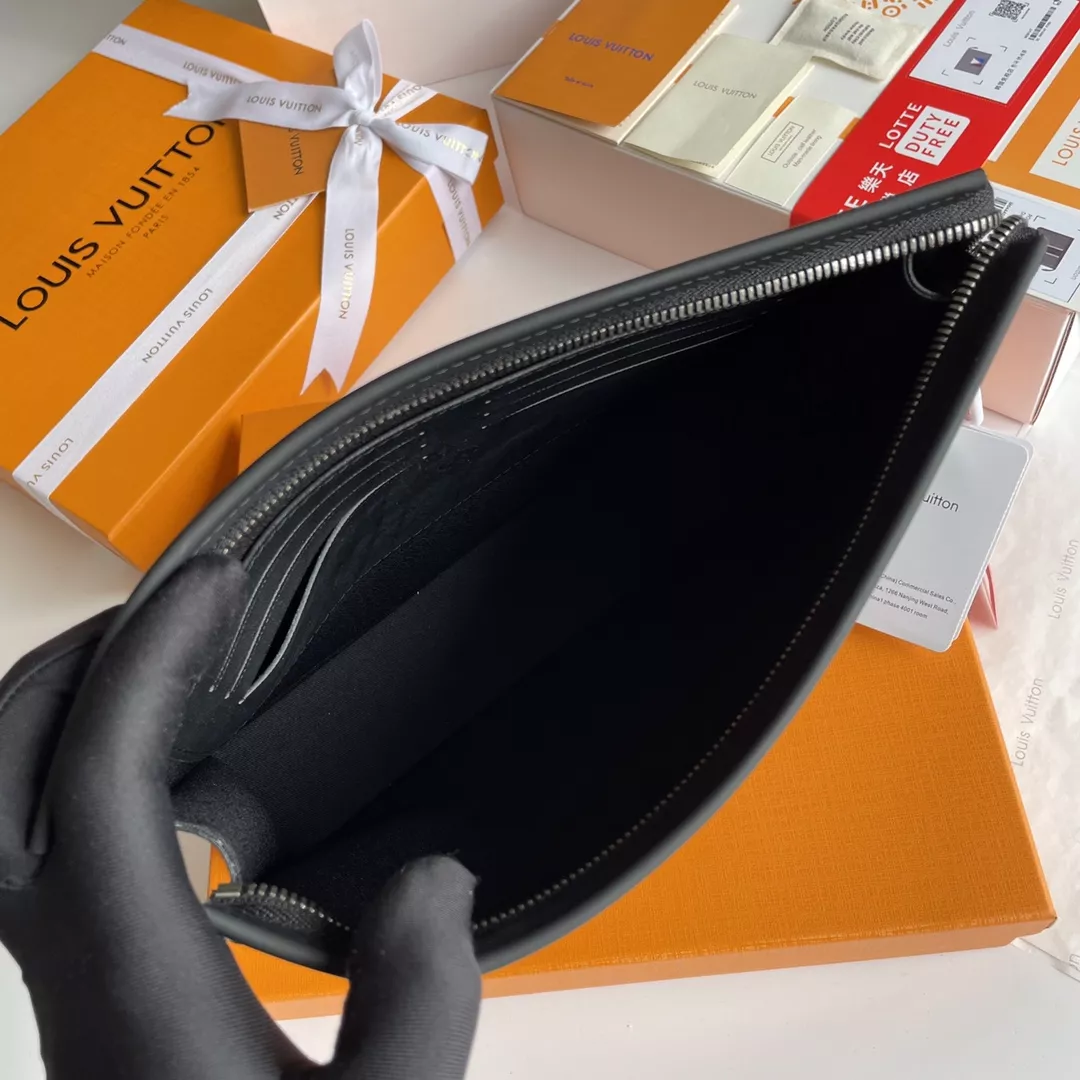 Louis Vuitton AAA Quality Wallets SmartChoice 8172