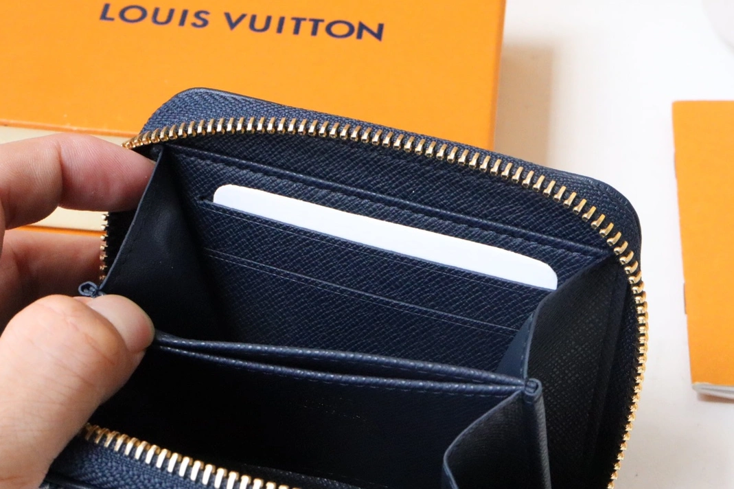Louis Vuitton AAA Quality Wallets SportInspired 1388