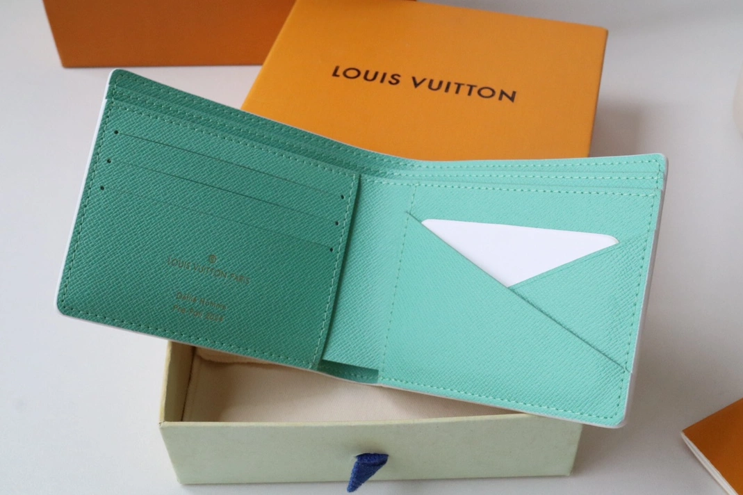 Louis Vuitton AAA Quality Wallets SportInspired 4285