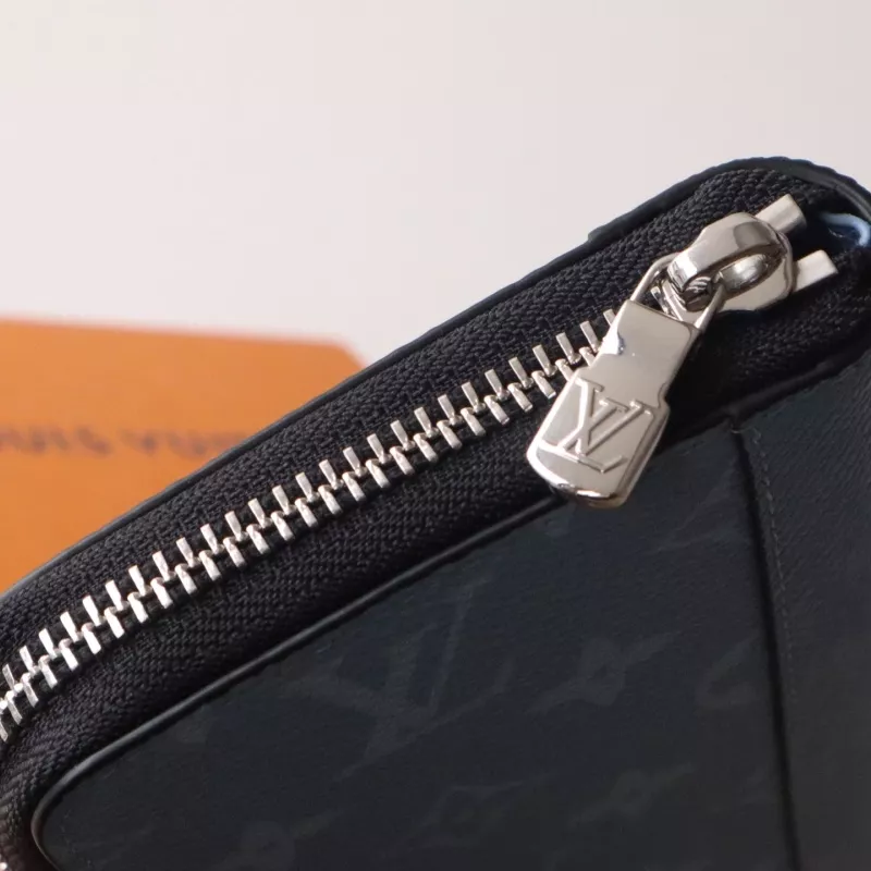 Louis Vuitton AAA Quality Wallets SportInspired 7983