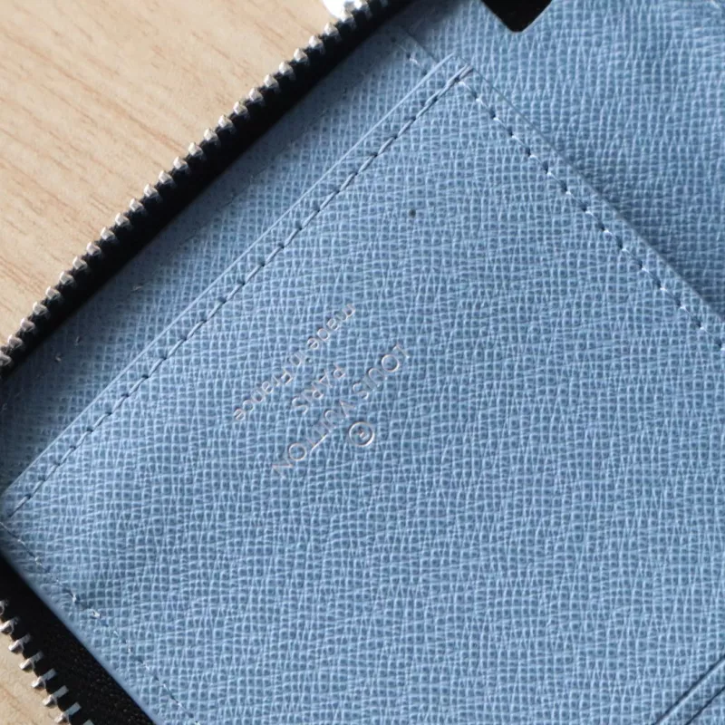 Louis Vuitton AAA Quality Wallets SportInspired 7983