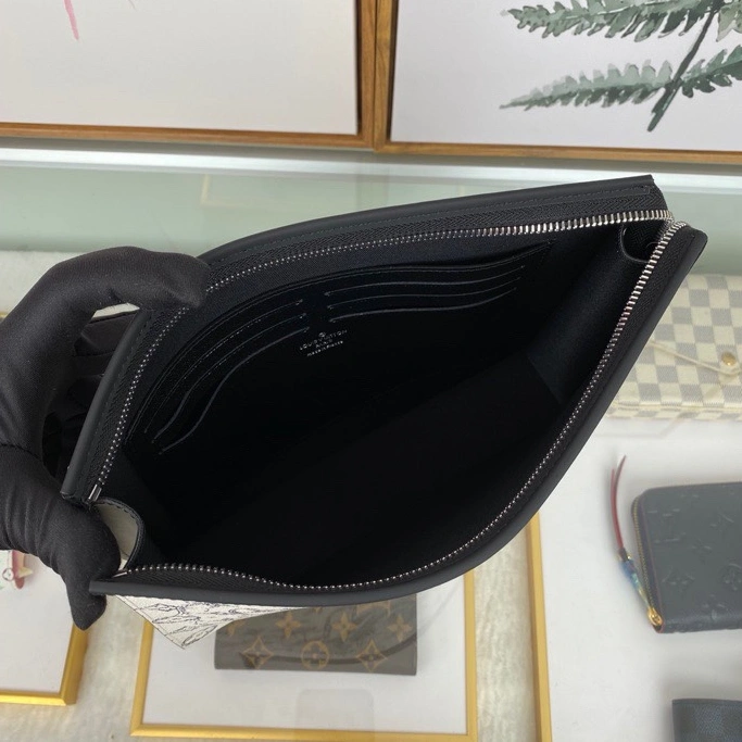 Louis Vuitton AAA Quality Wallets Stylish 3724