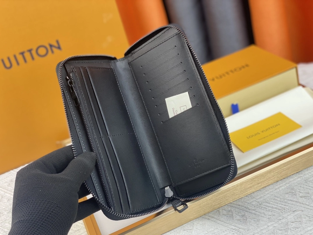 Louis Vuitton AAA Quality Wallets UrbanStyle 7401