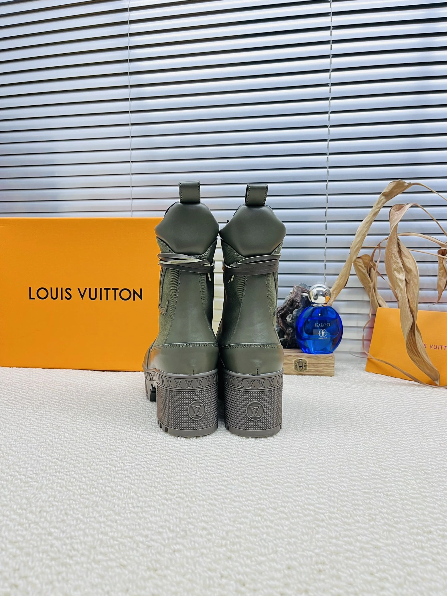 Louis Vuitton Boots For Women Compact 174