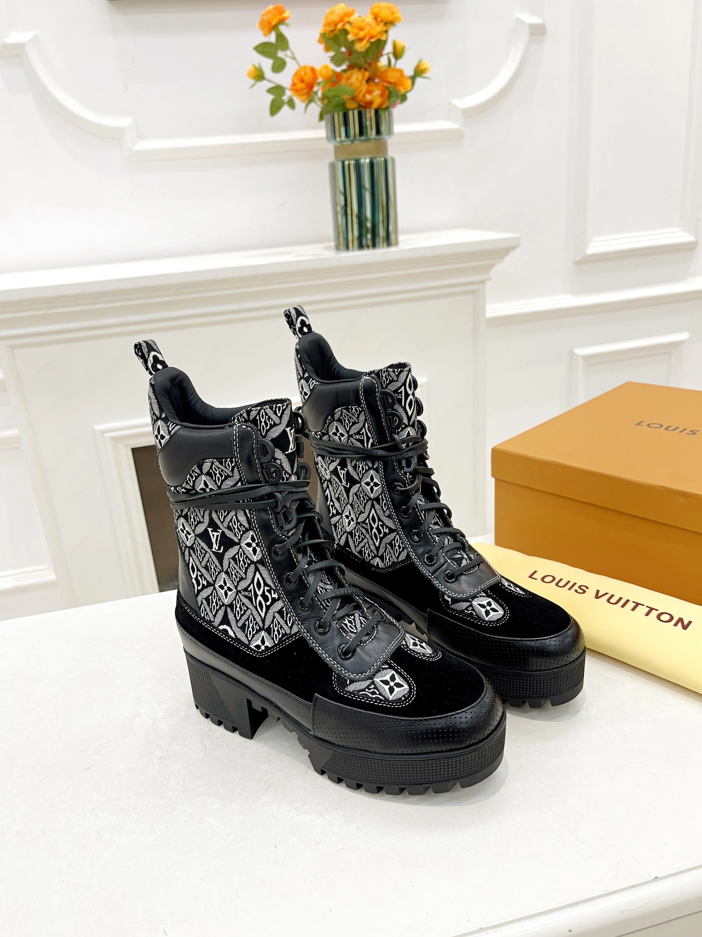 Louis Vuitton Boots For Women Compact 8669