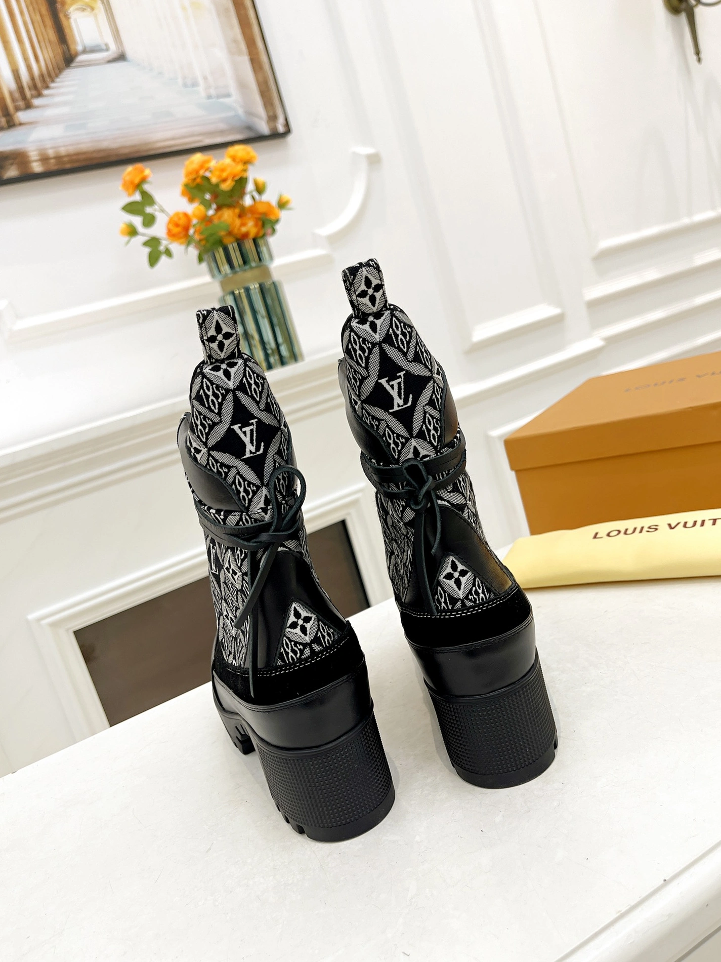 Louis Vuitton Boots For Women Compact 8669