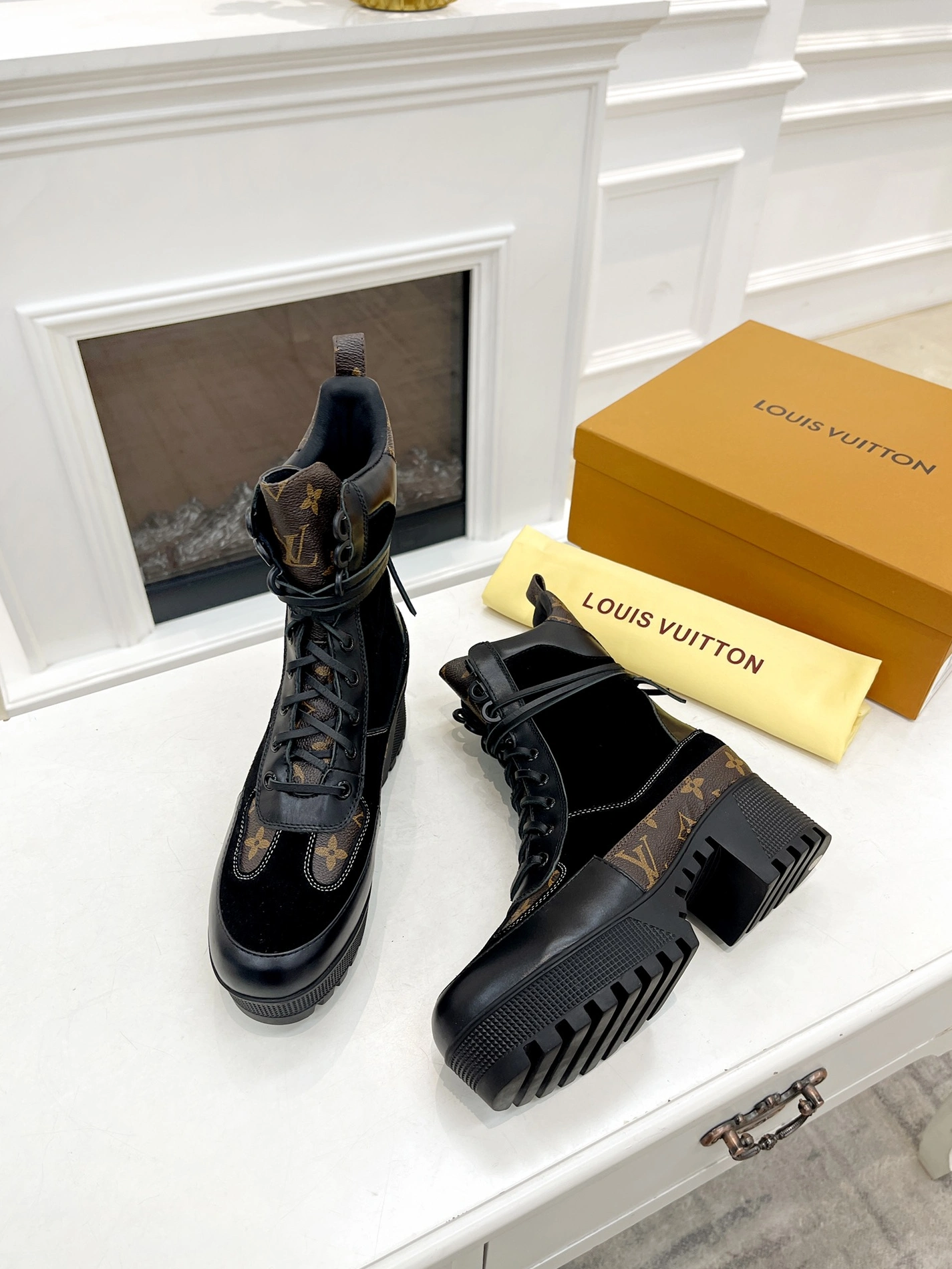 Louis Vuitton Boots For Women Flexible 1466
