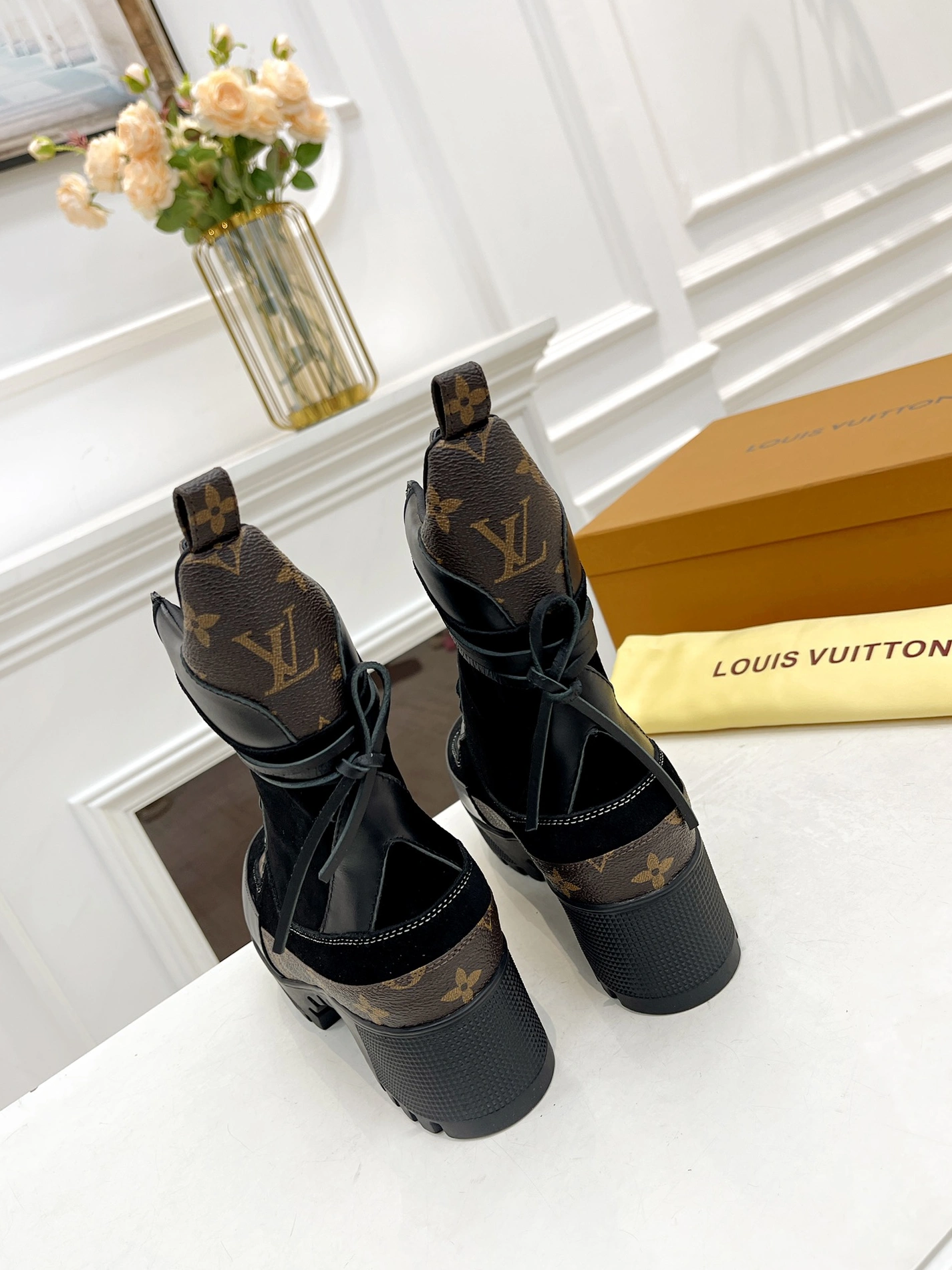 Louis Vuitton Boots For Women Flexible 1466