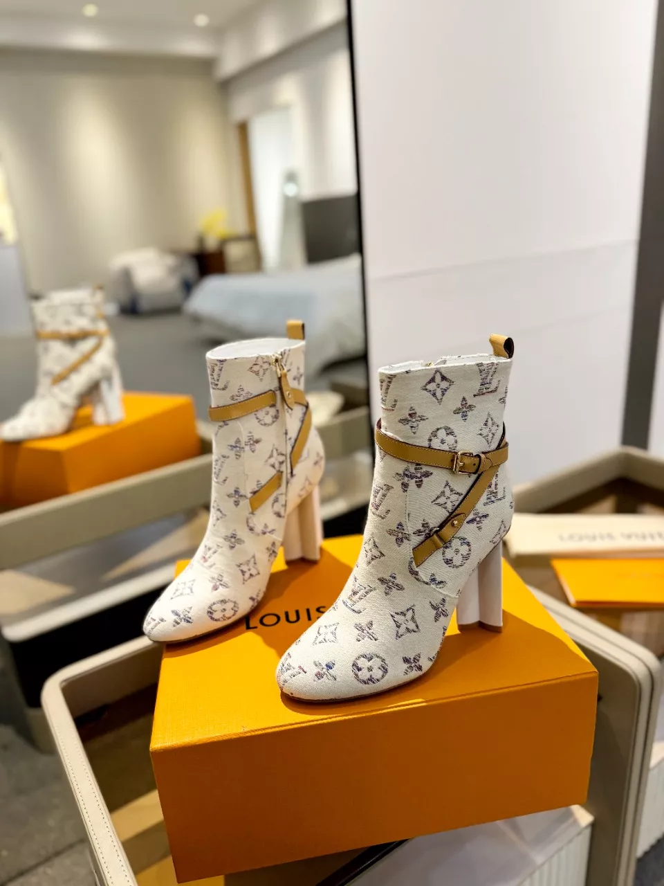 Louis Vuitton Boots For Women Sleek 4705