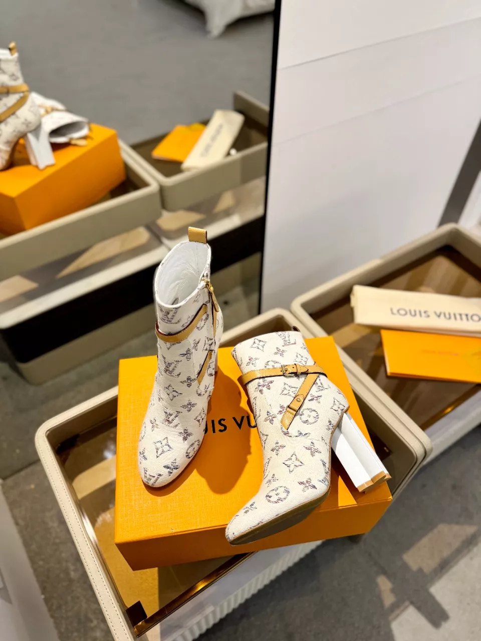 Louis Vuitton Boots For Women Sleek 4705