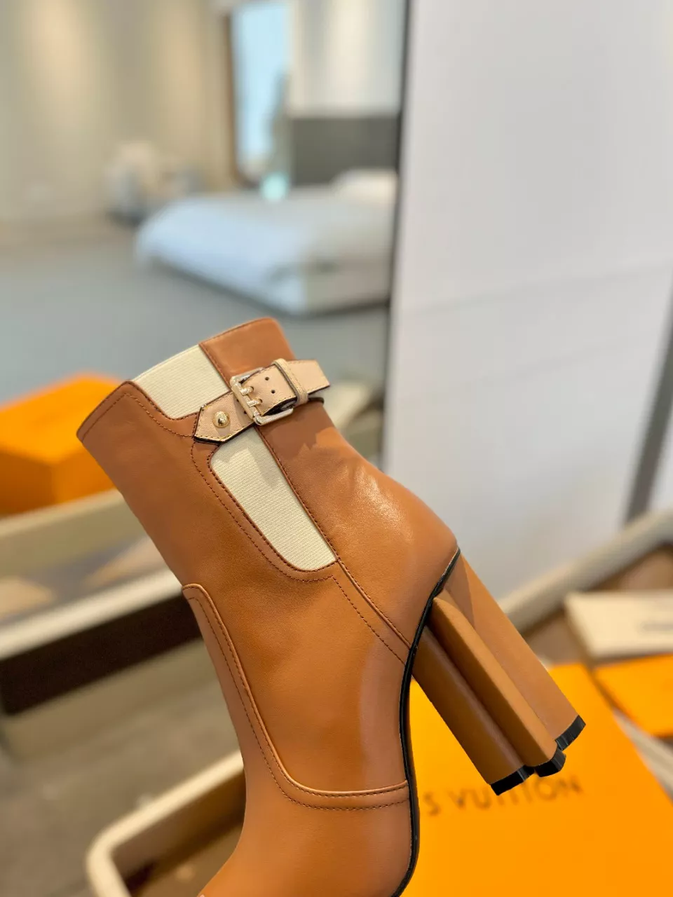 Louis Vuitton Boots For Women Sleek 954