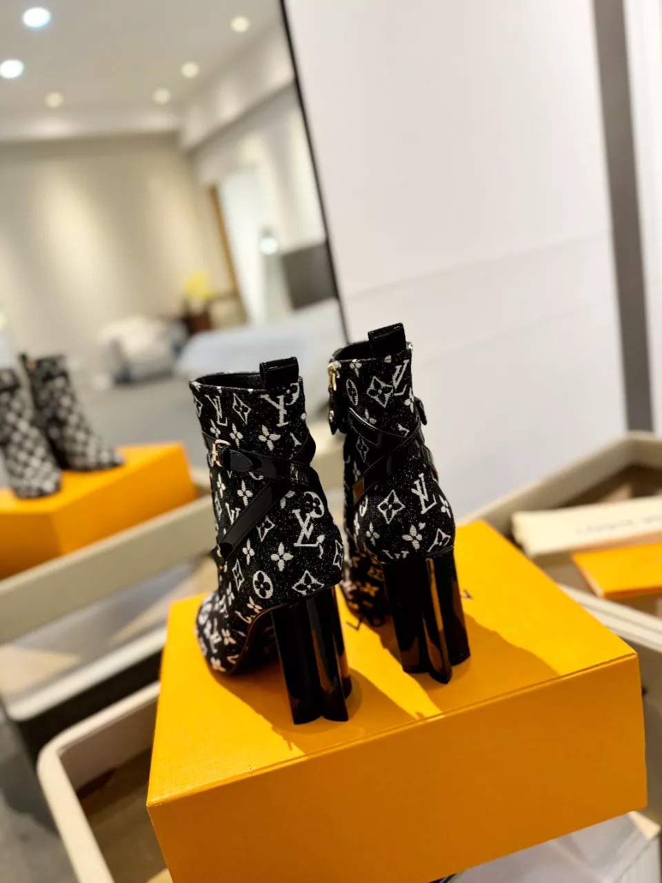 Louis Vuitton Boots For Women Trendsetting 9918