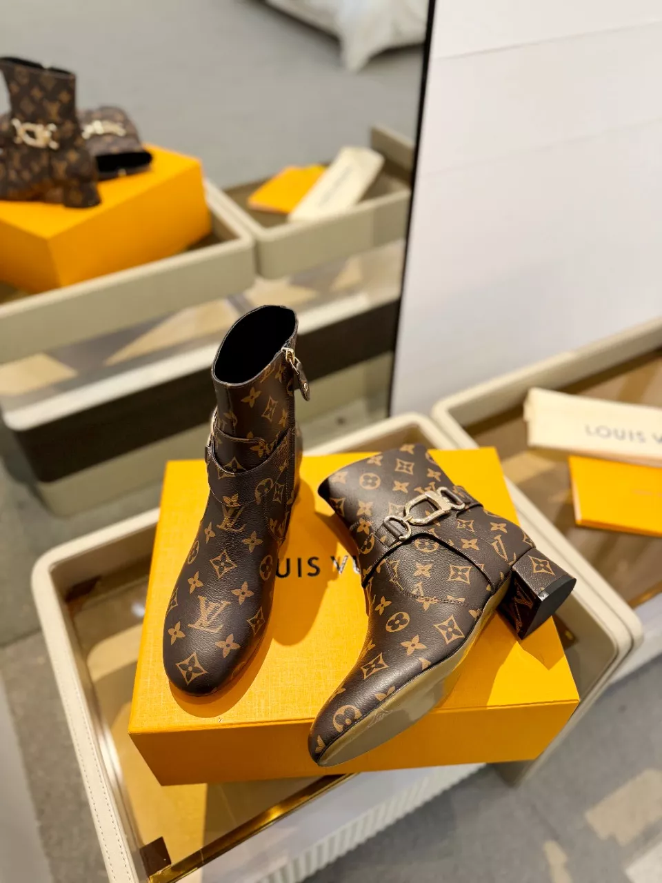 Louis Vuitton Boots For Women UrbanStyle 4412