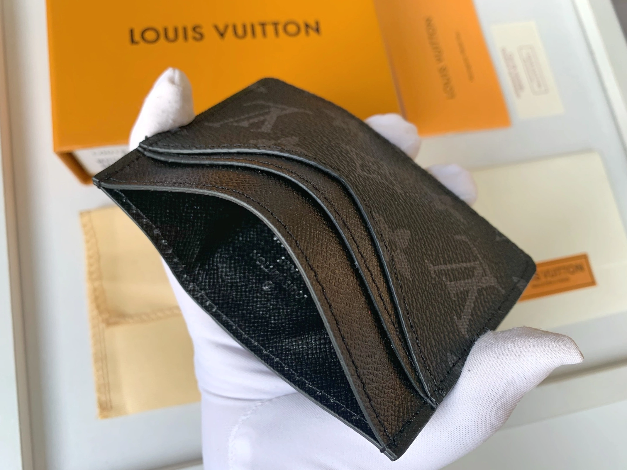 Louis Vuitton Card Case Bright 4507