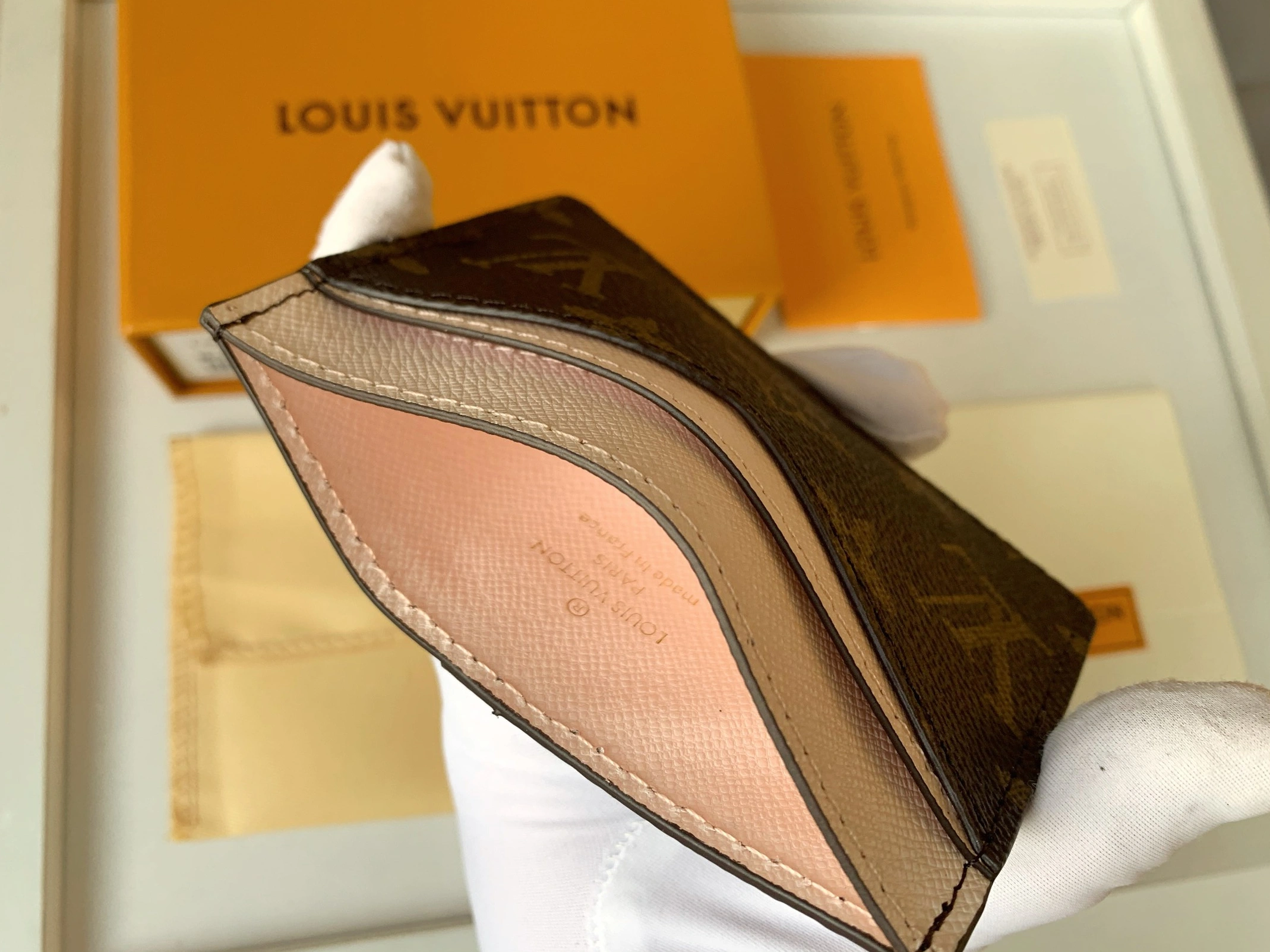 Louis Vuitton Card Case Comfortable 9684