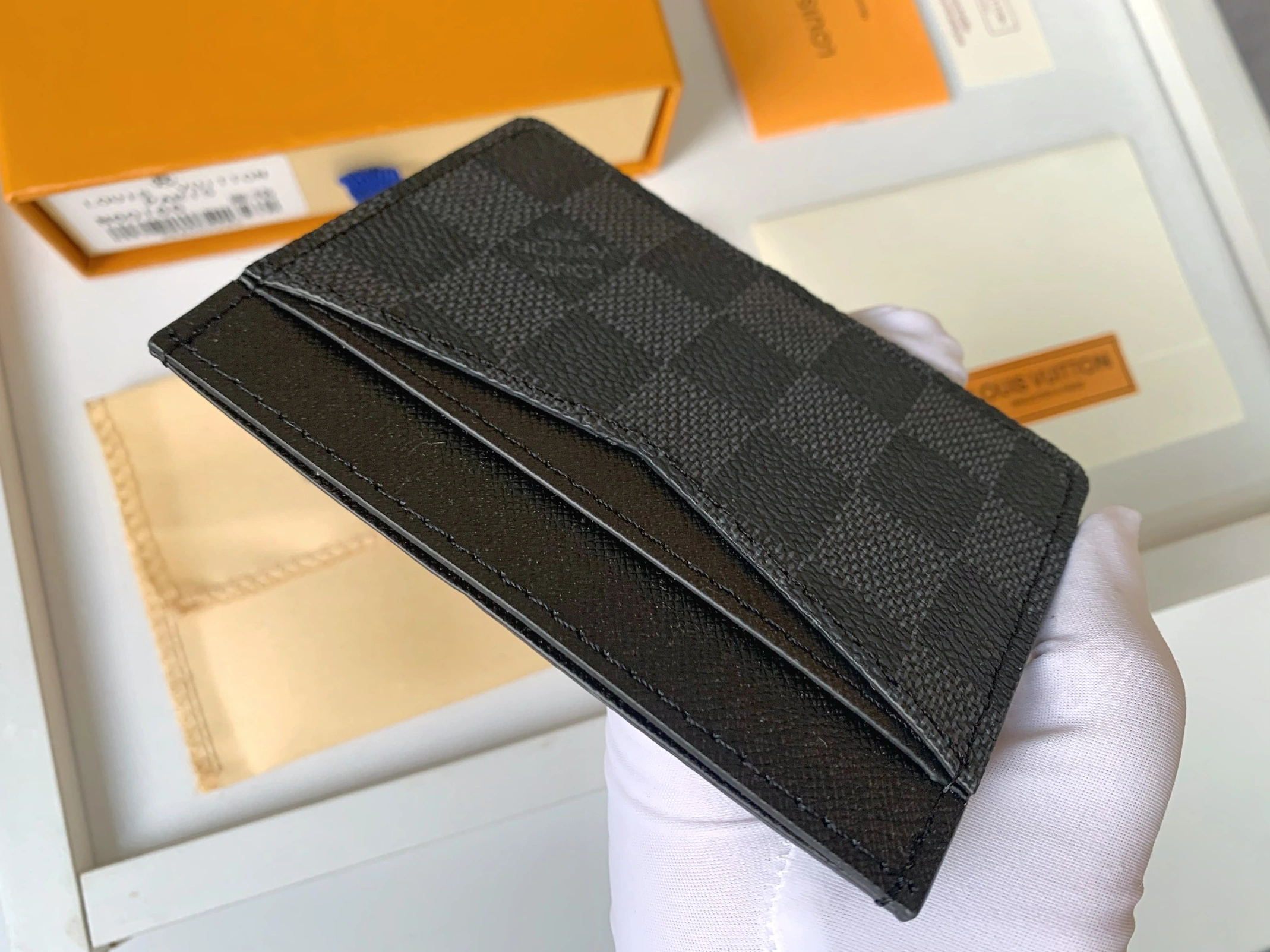 Louis Vuitton Card Case Popular 607