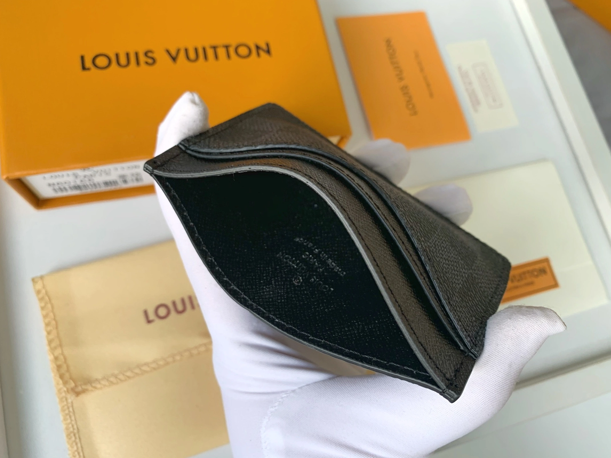 Louis Vuitton Card Case Popular 607
