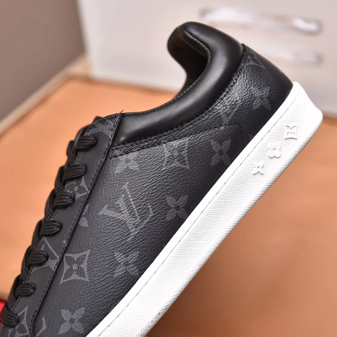 Louis Vuitton Casual Shoes For Men Bold 416