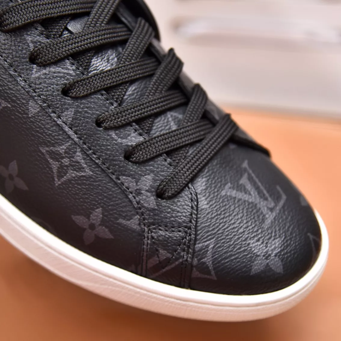 Louis Vuitton Casual Shoes For Men Bold 416