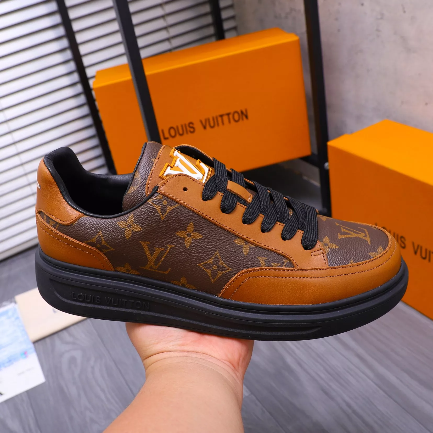 Louis Vuitton Casual Shoes For Men Breathable 8300
