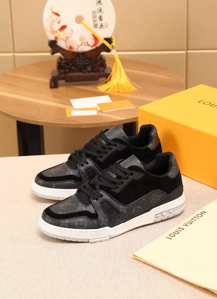Louis Vuitton Casual Shoes For Men Bright 7020