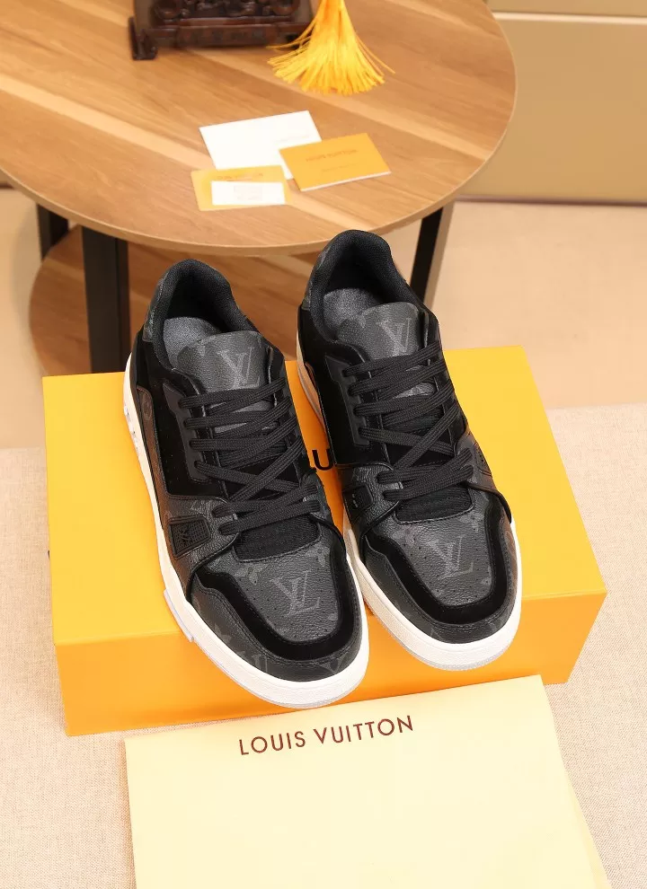 Louis Vuitton Casual Shoes For Men Bright 7020