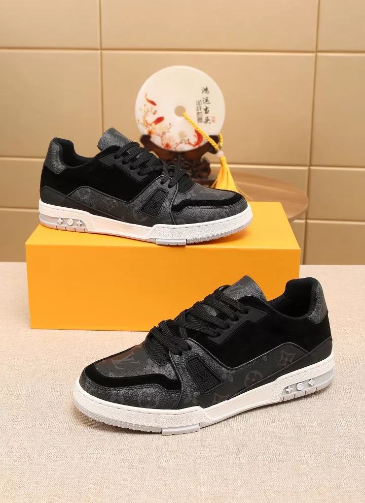 Louis Vuitton Casual Shoes For Men Bright 7020