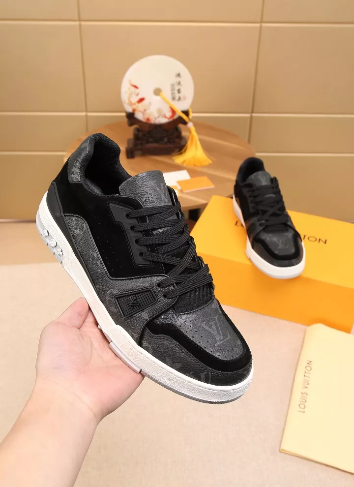 Louis Vuitton Casual Shoes For Men Bright 7020