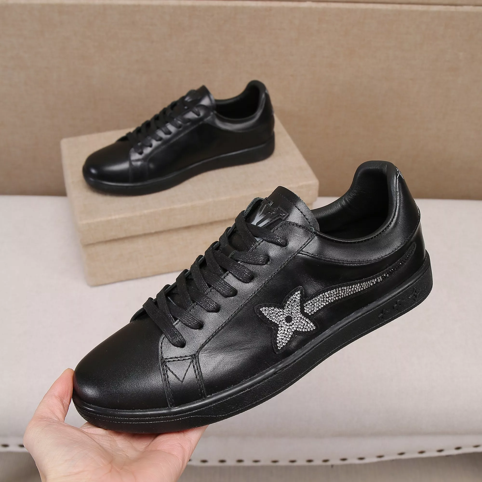 Louis Vuitton Casual Shoes For Men Comfortable 3311