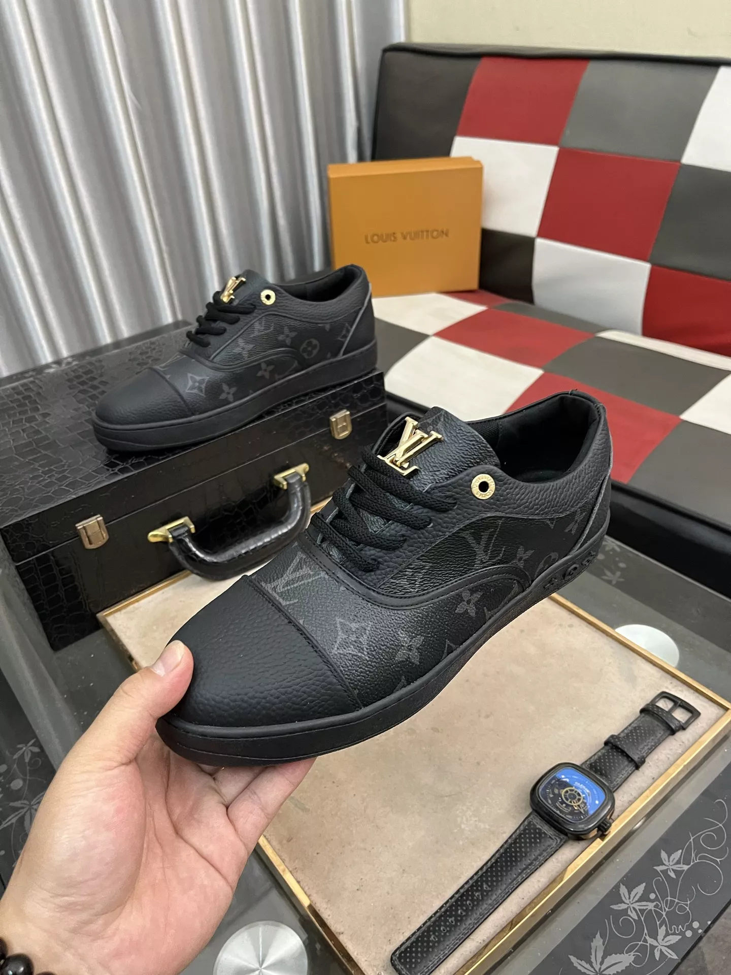 Louis Vuitton Casual Shoes For Men Comfortable 5025