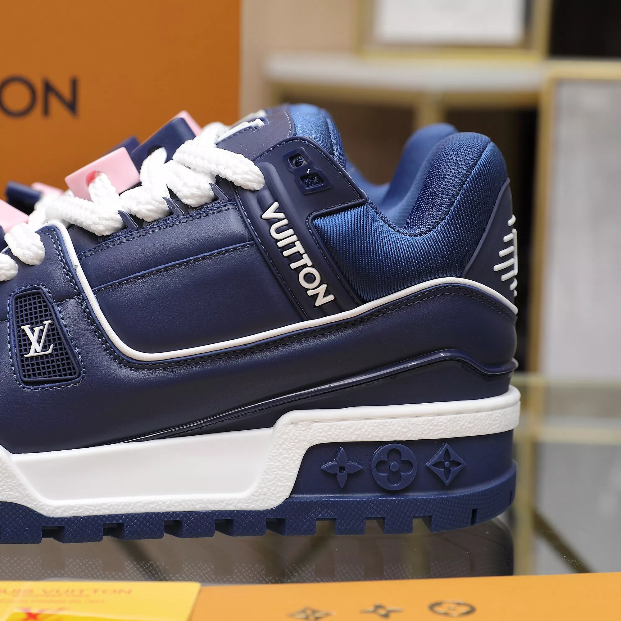 Louis Vuitton Casual Shoes For Men Cozy 7037