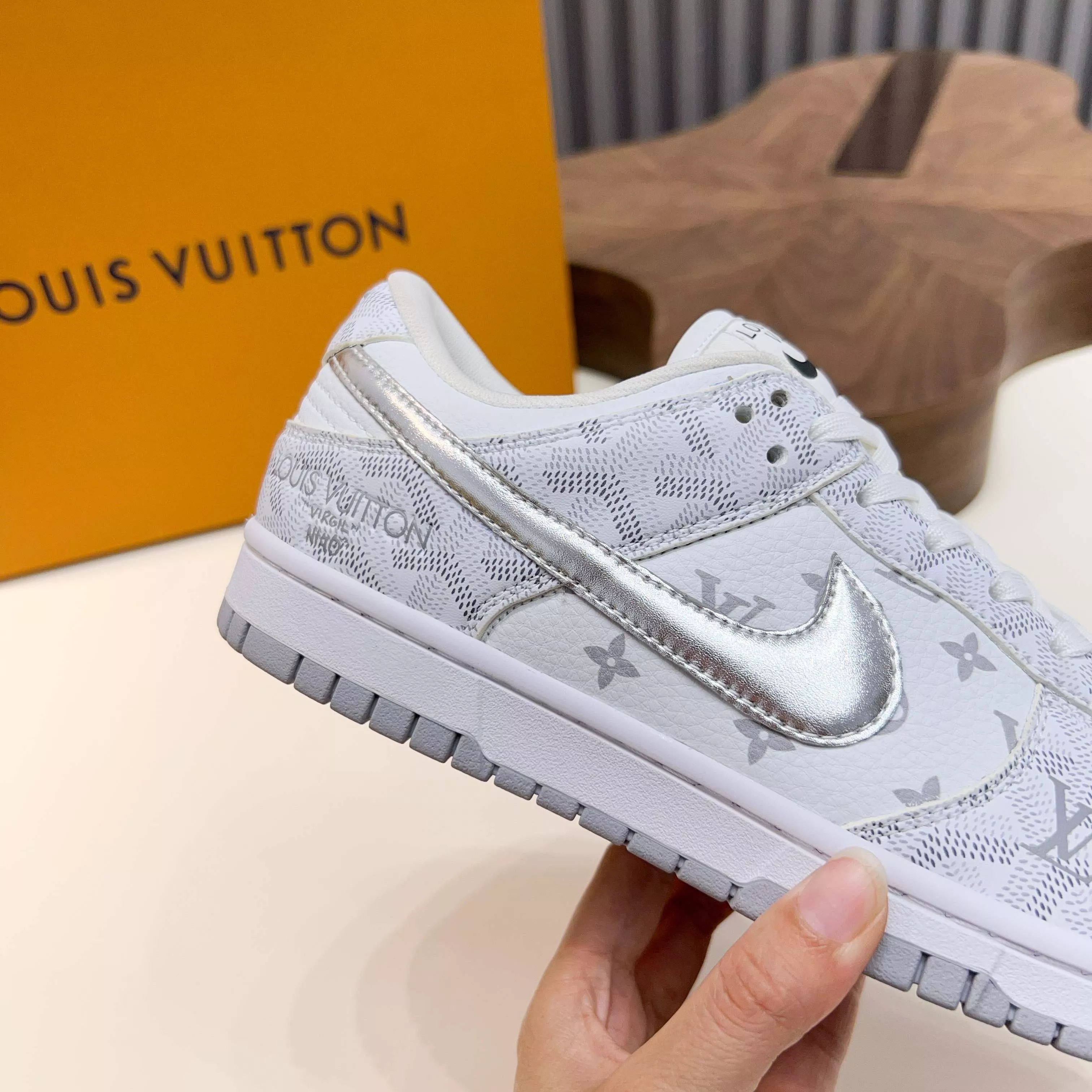 Louis Vuitton Casual Shoes For Men Cozy 8363