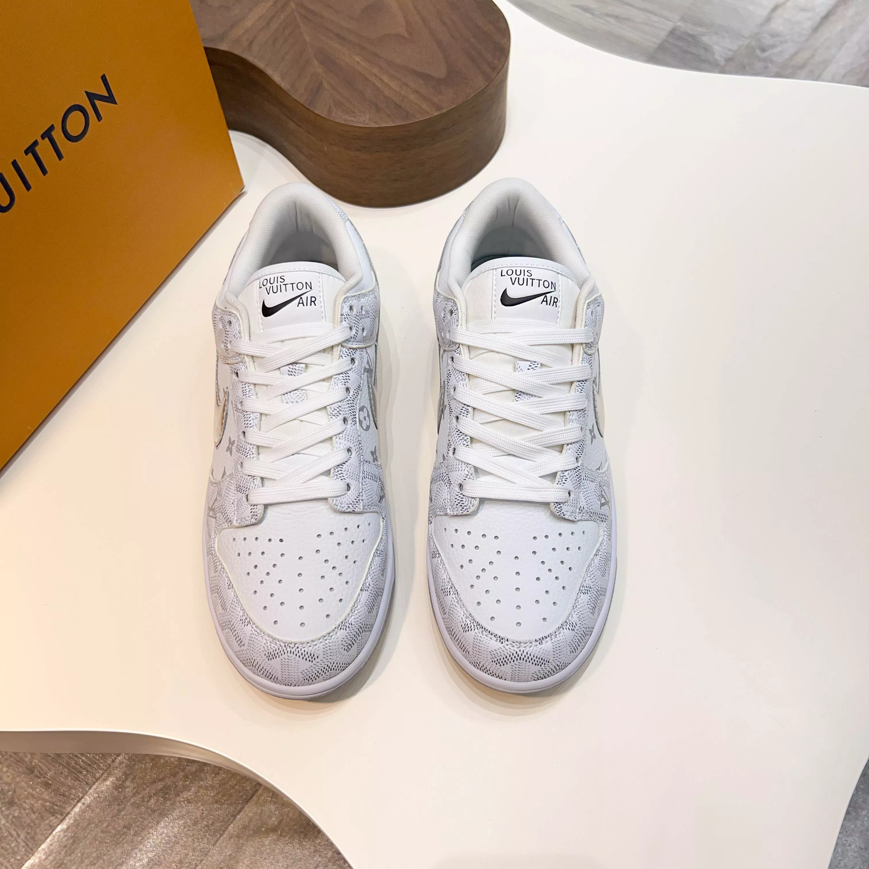Louis Vuitton Casual Shoes For Men Cozy 8363