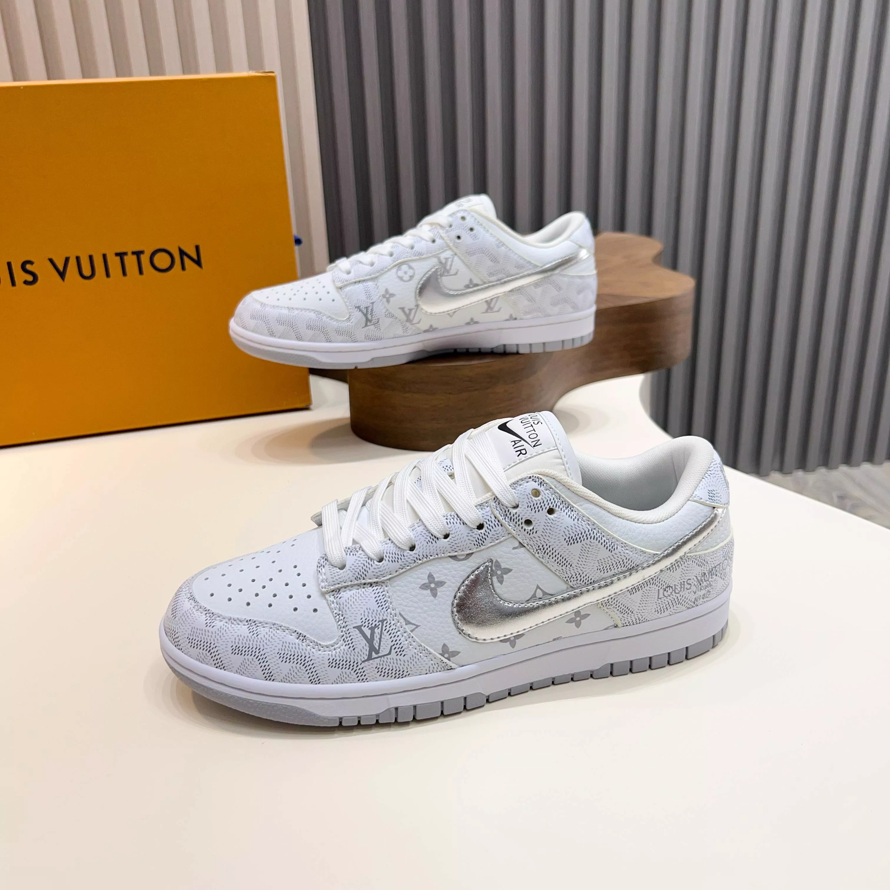 Louis Vuitton Casual Shoes For Men Cozy 8363