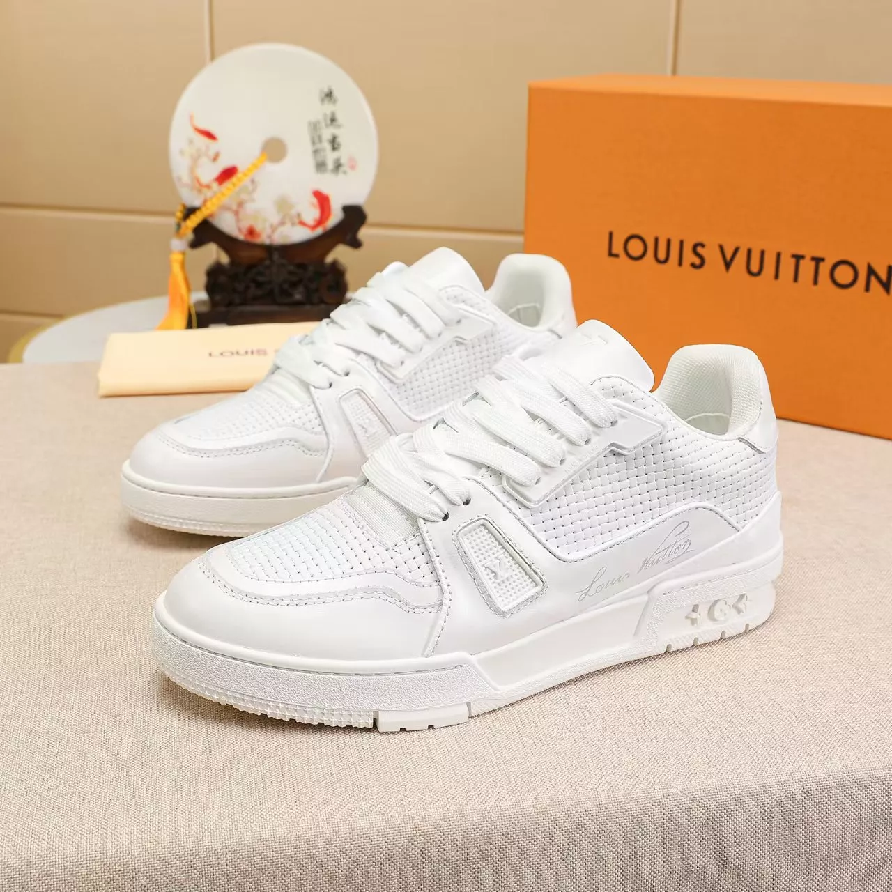 Louis Vuitton Casual Shoes For Men Cozy 9836
