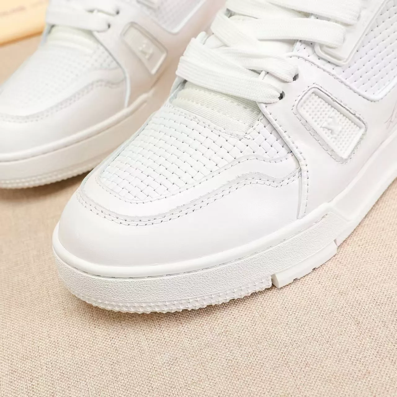 Louis Vuitton Casual Shoes For Men Cozy 9836