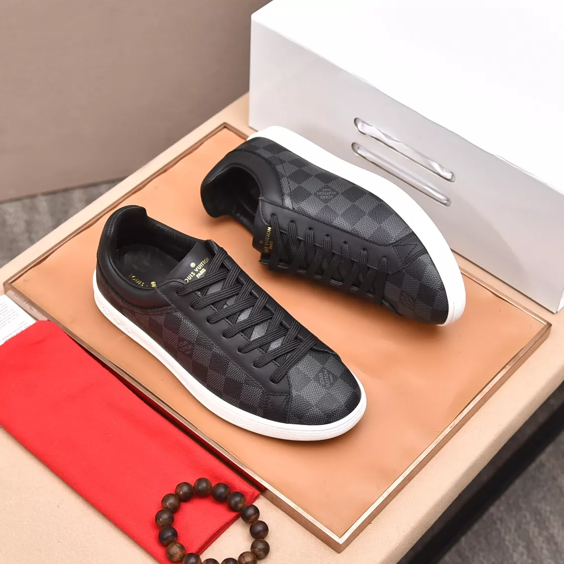 Louis Vuitton Casual Shoes For Men DailyWear 2824