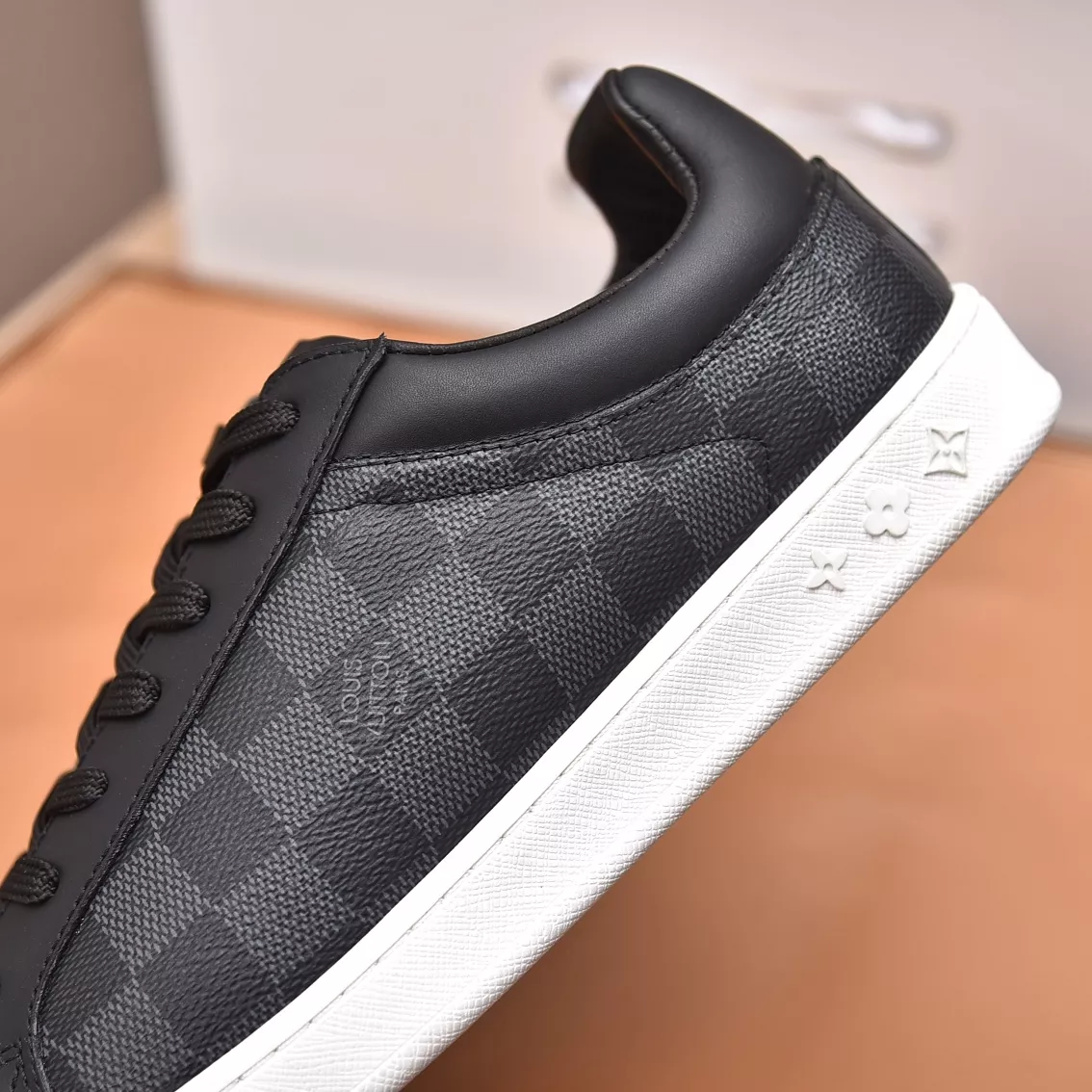 Louis Vuitton Casual Shoes For Men DailyWear 2824