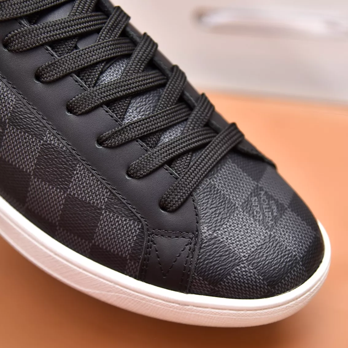 Louis Vuitton Casual Shoes For Men DailyWear 2824