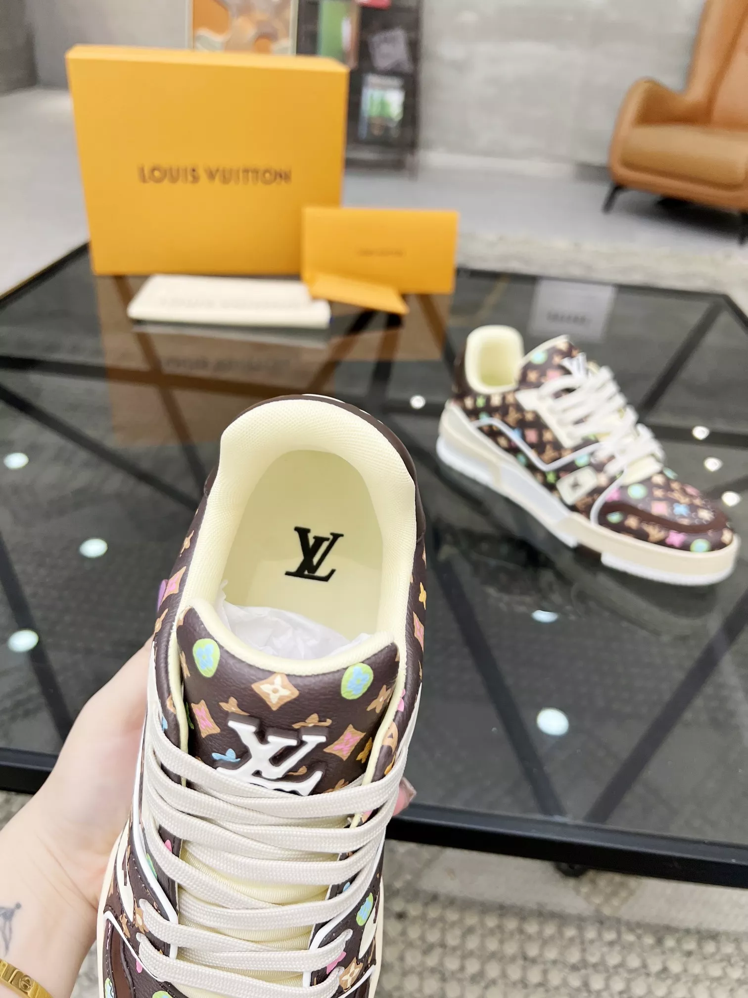 Louis Vuitton Casual Shoes For Men Durable 4772
