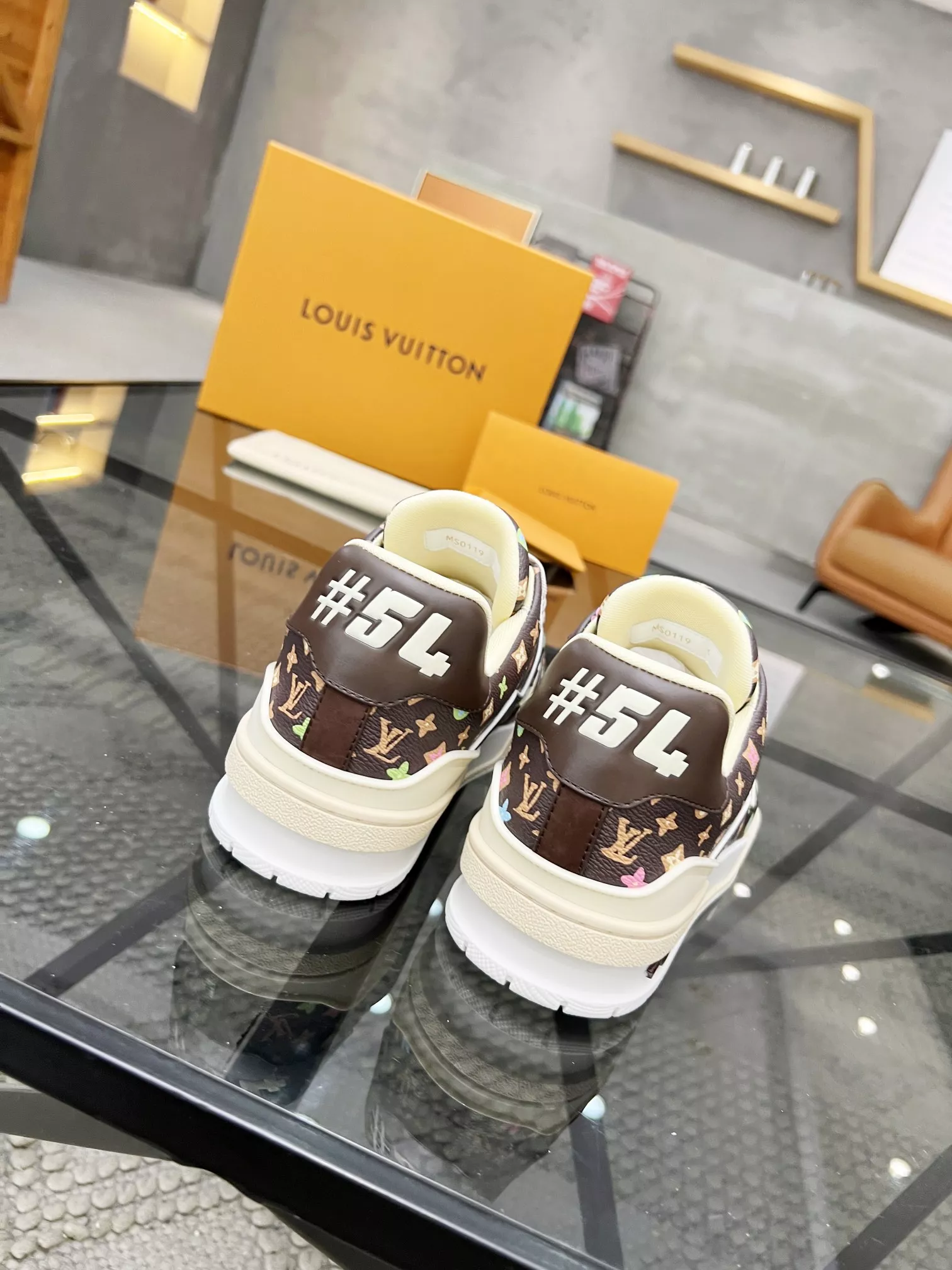 Louis Vuitton Casual Shoes For Men Durable 4772