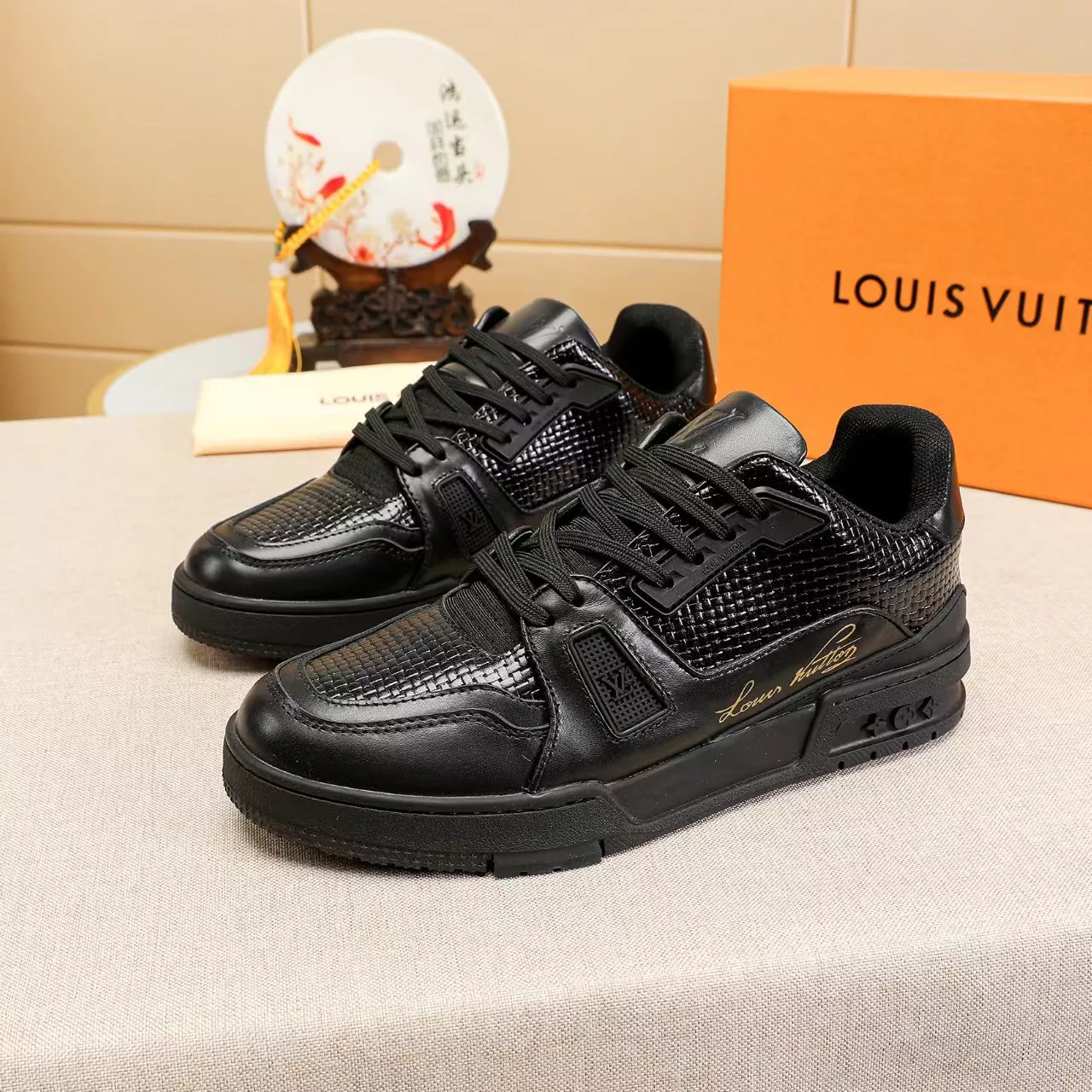 Louis Vuitton Casual Shoes For Men EasyMatch 2409